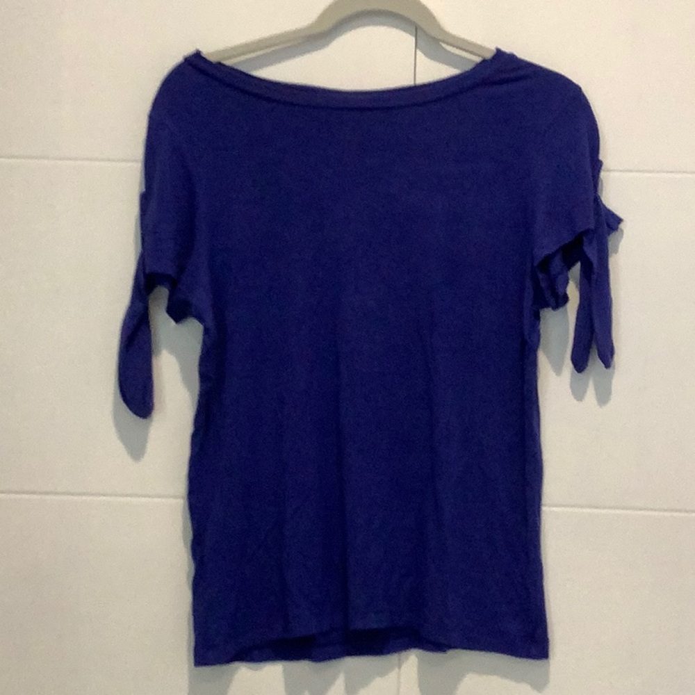 Blue t shirt